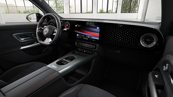 Mercedes-Benz GLB250+ 6 of 7