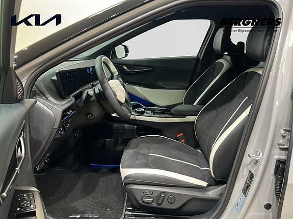Kia EV6 8 of 18