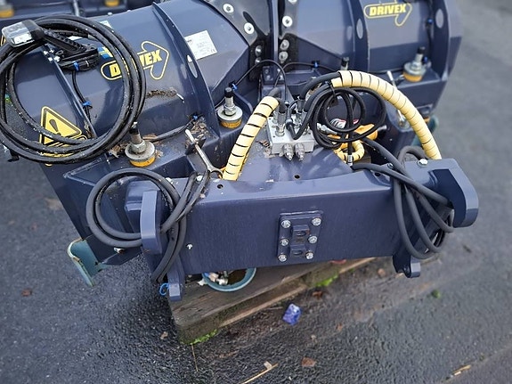 Drivex Vikplog VB 1700 med Trima/Sms-Fäste