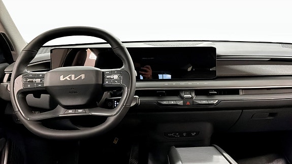 Kia EV9 4 of 5