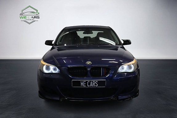 BMW 545i 4 of 5