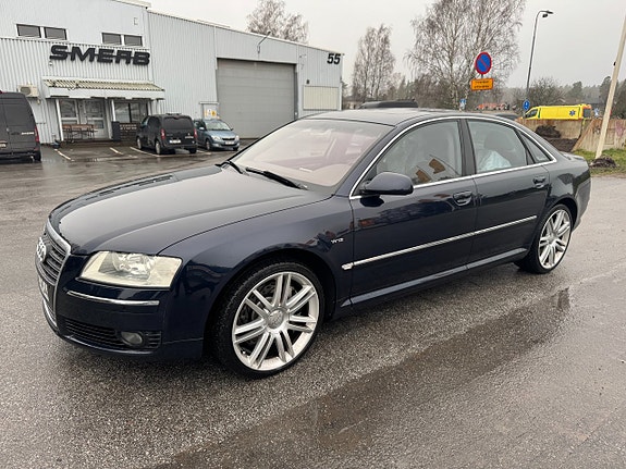 Audi A8 2 of 5