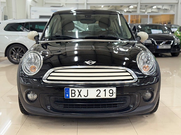 MINI One 9 of 21