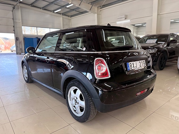 MINI One 6 of 21