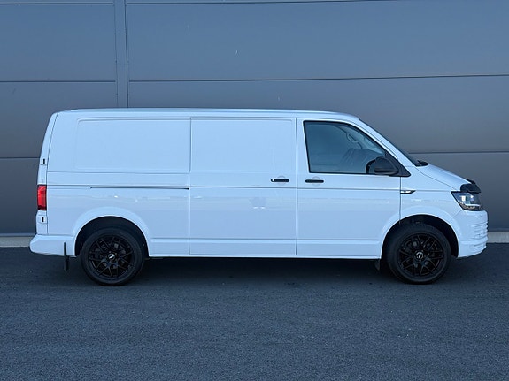 Volkswagen Transporter 6 of 30