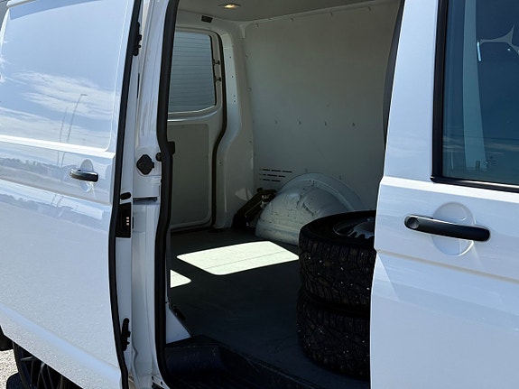 Volkswagen Transporter 14 of 22