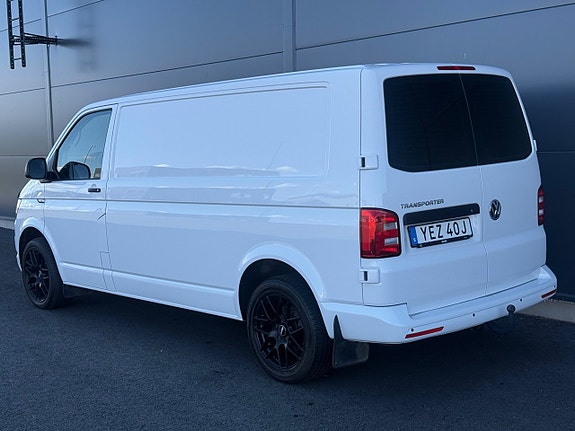 Volkswagen Transporter 13 of 30