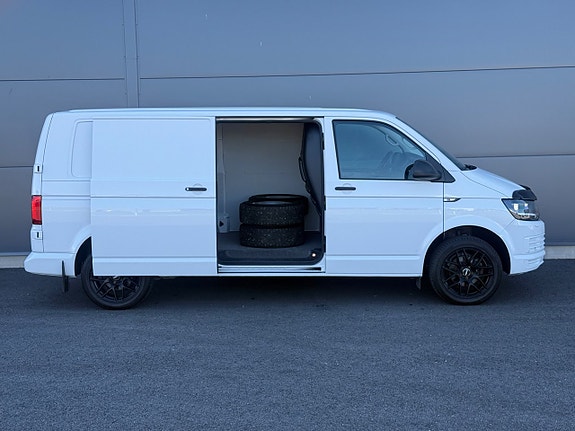 Volkswagen Transporter 3 of 30