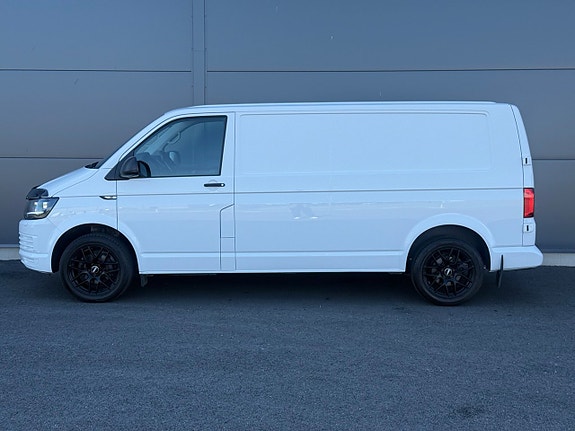 Volkswagen Transporter 12 of 30