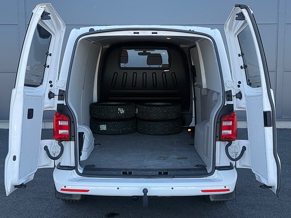 Volkswagen Transporter 16 of 30
