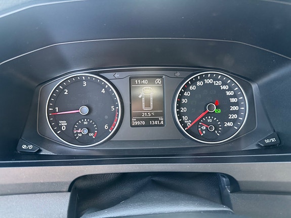 Volkswagen Transporter 17 of 22