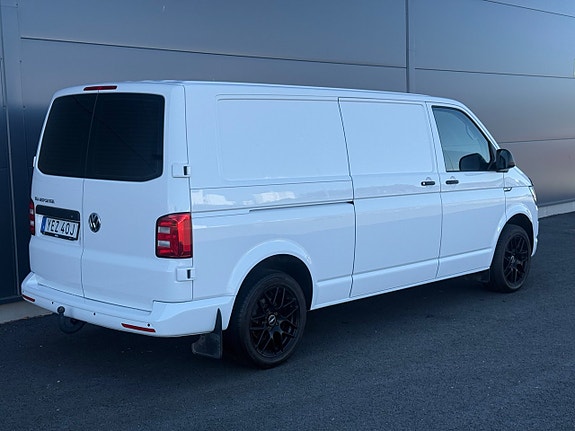Volkswagen Transporter 5 of 30