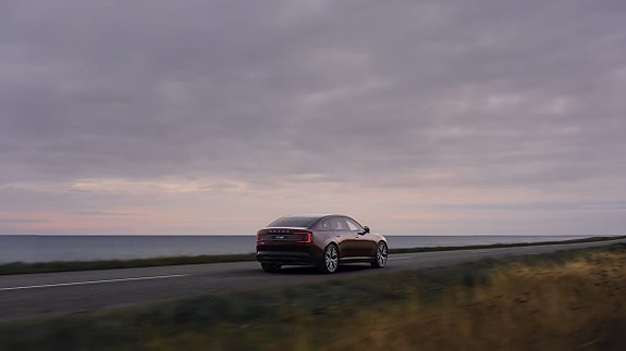 Volvo ES90 8 of 24
