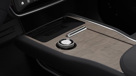 Volvo EX90 14 of 26