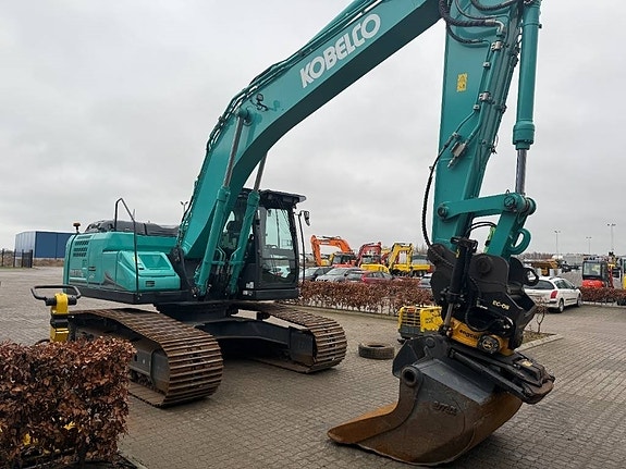 Kobelco SK 210 LC-11 3 of 5