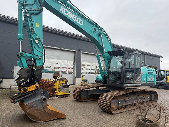 Kobelco SK 210 LC-11 4 of 5