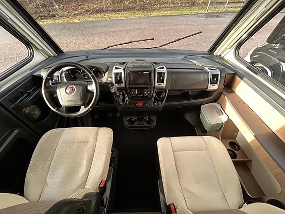 Bürstner Ixeo 736 Queenbed, ac bodel 5 of 5
