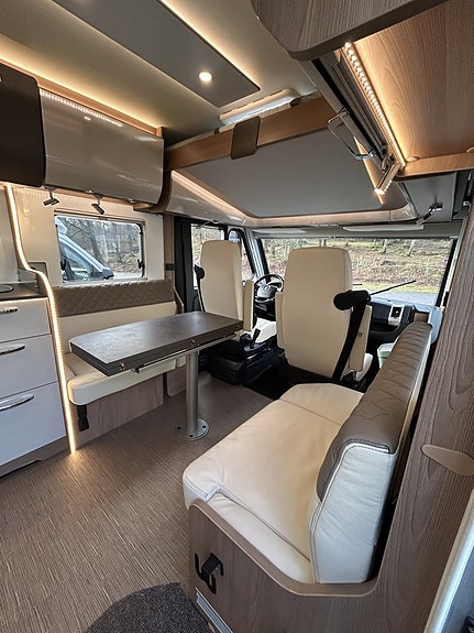 Bürstner Ixeo 736 Queenbed, ac bodel 18 of 21