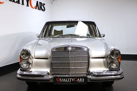 Mercedes-Benz 300 SEL 5 of 26