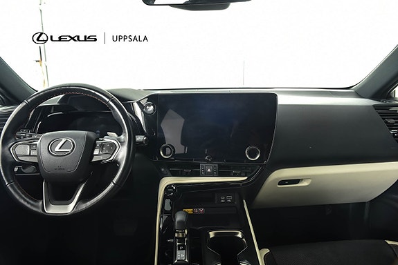 Lexus NX450h+ 8 of 18