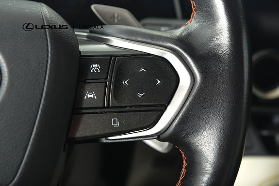 Lexus NX450h+ 14 of 18