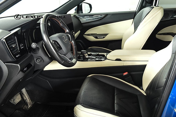 Lexus NX450h+ 6 of 18