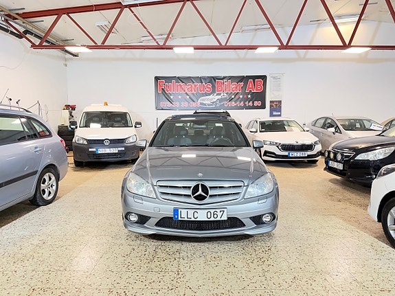 Mercedes-Benz C250 2 of 15