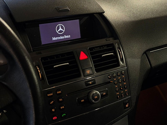 Mercedes-Benz C250 12 of 15
