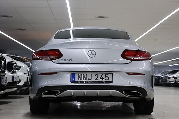 Mercedes-Benz C30 8 of 23