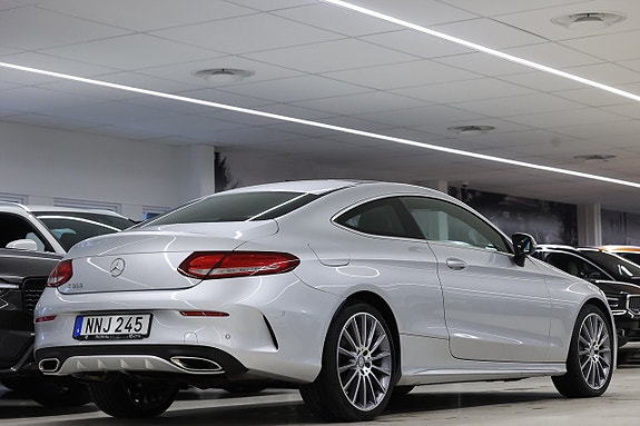 Mercedes-Benz C30 7 of 23
