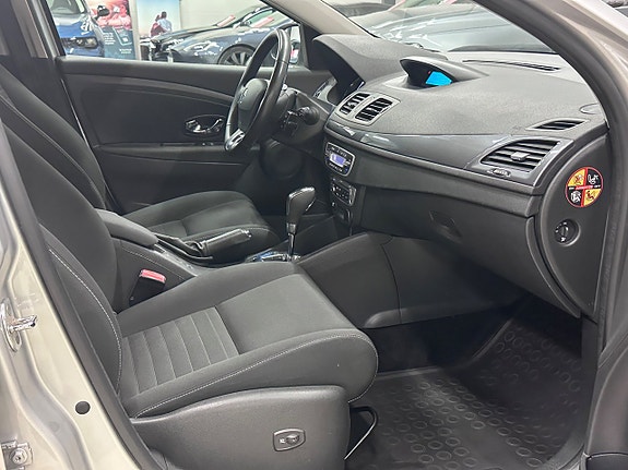 Renault Megane 21 of 25