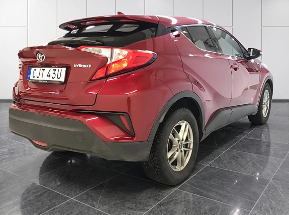 Toyota C-HR 5 of 21