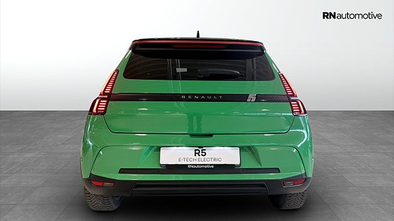 Renault 5 4 of 26