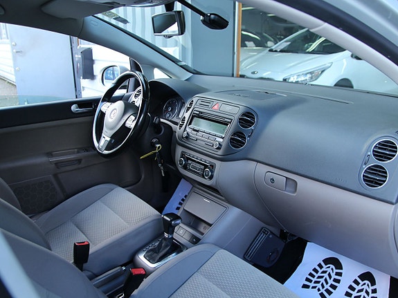 Volkswagen Golf Plus 9 of 14
