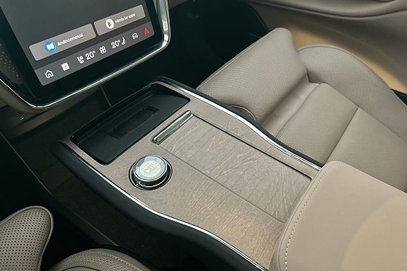 Volvo EX90 20 of 27