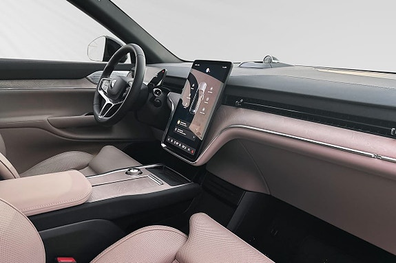 Volvo EX90 9 of 27