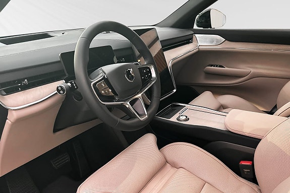 Volvo EX90 6 of 27