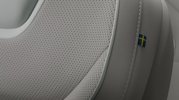 Volvo EX90 25 of 25