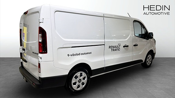 Renault Trafic 2 of 9