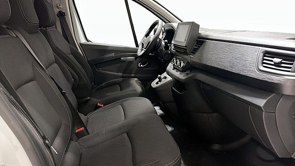 Renault Trafic 3 of 9