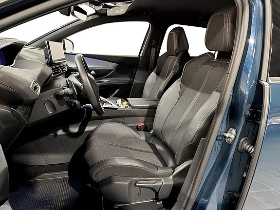 Peugeot 3008 4 of 5