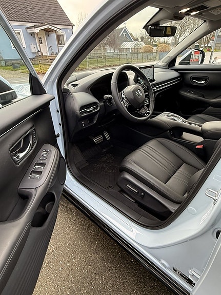 Honda ZR-V 7 of 15