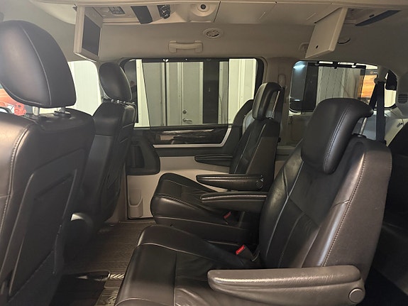 Chrysler Grand Voyager 13 of 20