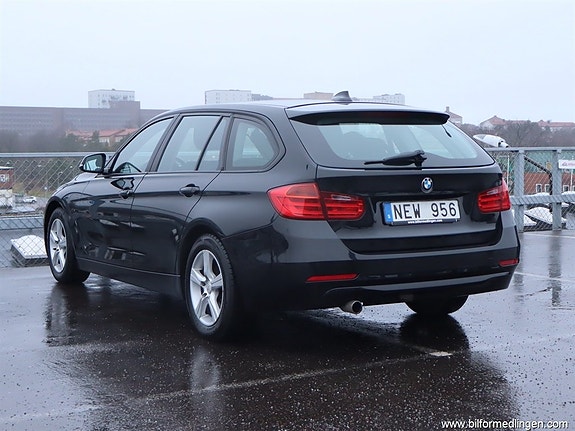 BMW 318 3 of 5