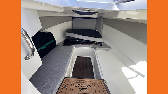 Uttern D59 Mercury F150