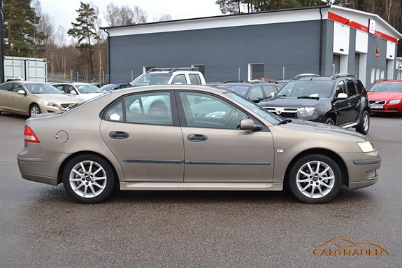 Saab 9-3 4 of 5