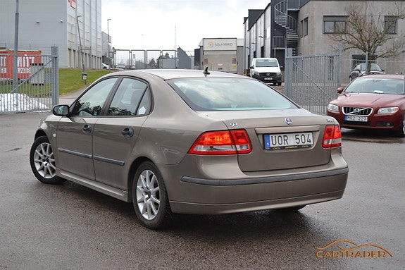Saab 9-3 2 of 5