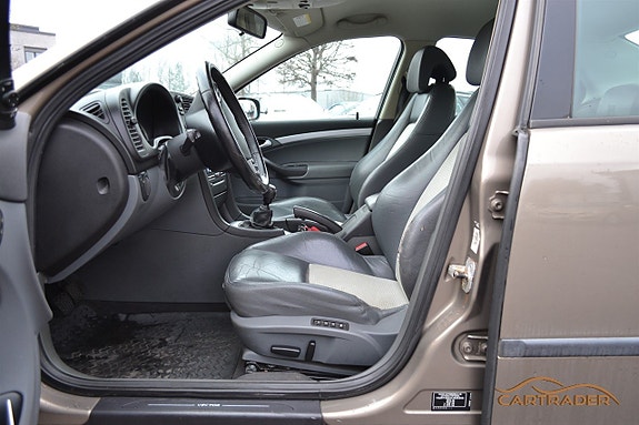 Saab 9-3 5 of 5