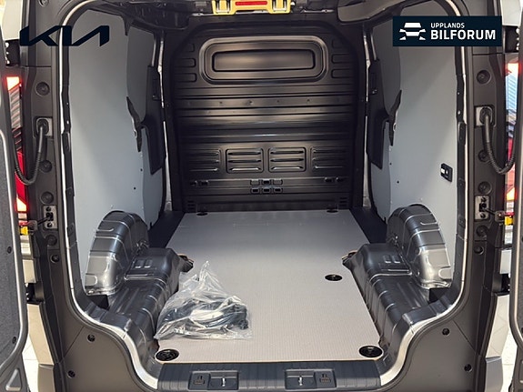Kia PV5 14 of 17