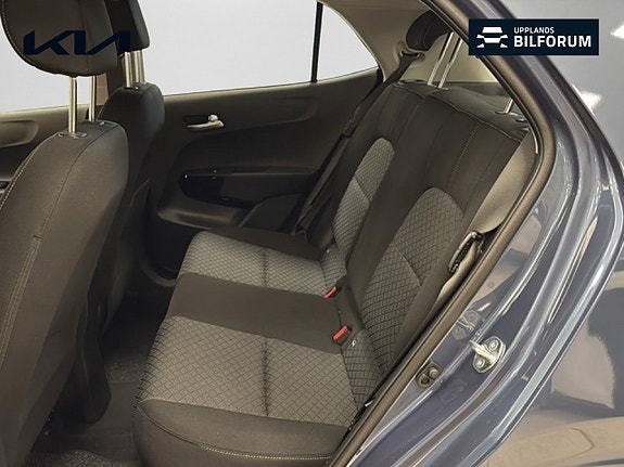 Kia Picanto 9 of 16